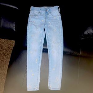 Girls Jeans with Sunflowers 🌻 on them